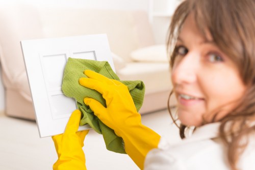 Kitchen and bathroom turnaround cleaning for an Airbnb in Battersea
